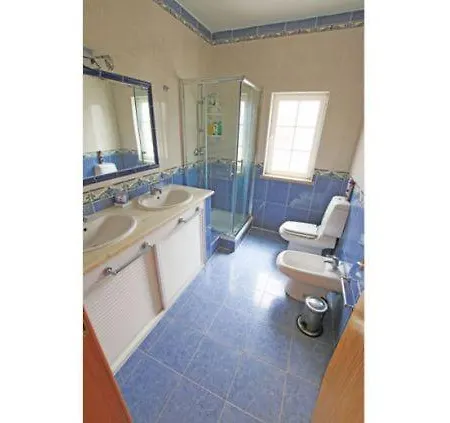 Praia Do Carvoeiro Sleeps 6 Pool